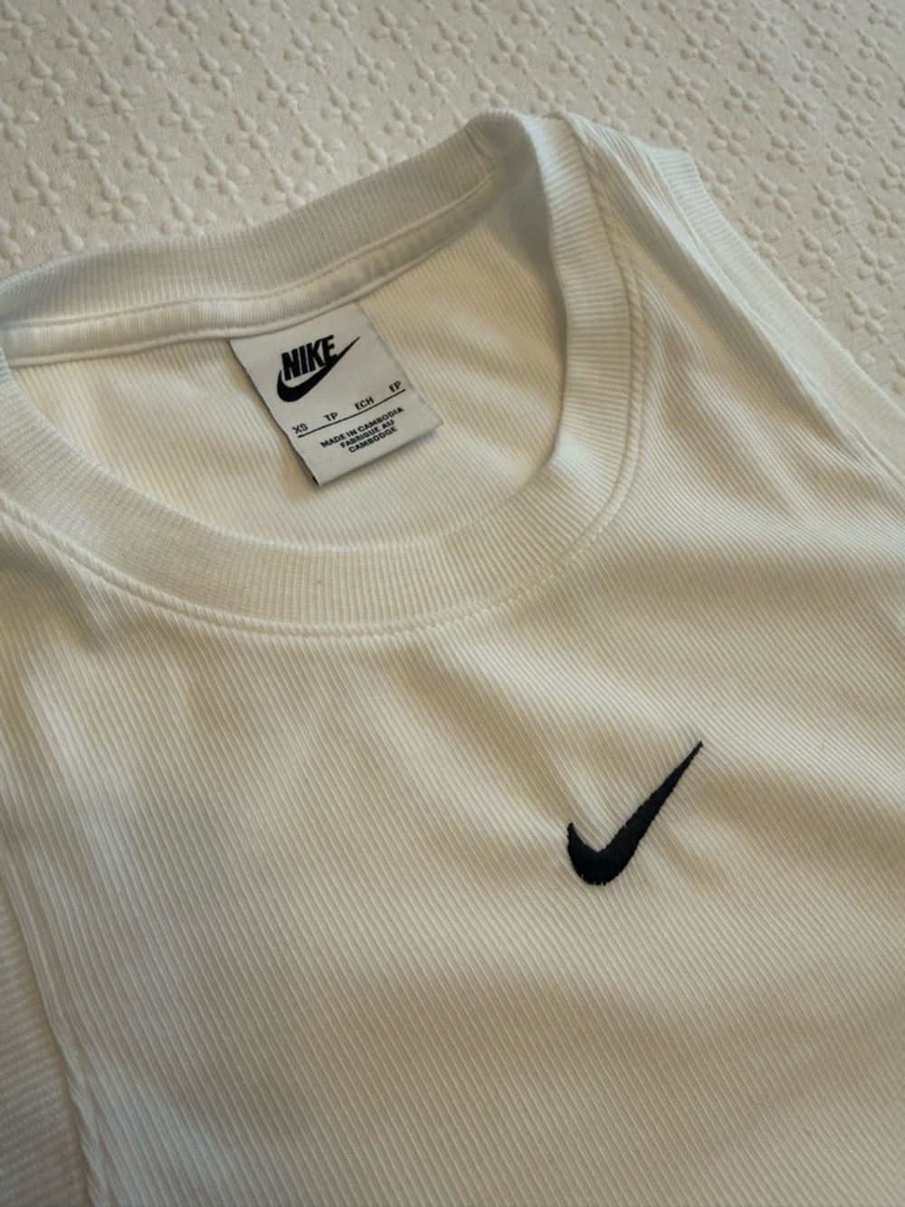 Nike Ribbed Crop Top - Picture 2 of 5
